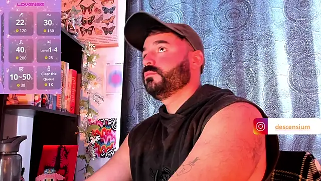 johnnyalx online show from April 25, 5:21 pm