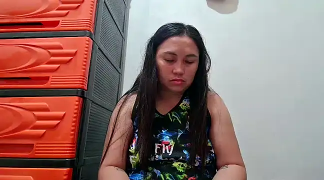 LalaiAsian online show from March 17, 6:32 pm