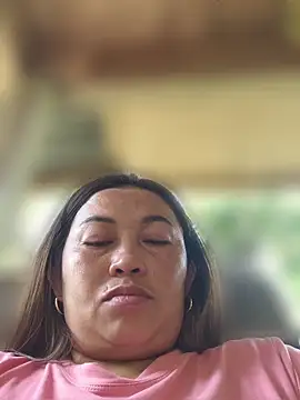 LalaiAsian online show from April 12, 3:22 am