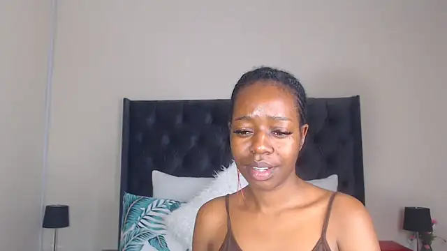 Sexynaughty Gal online show from December 23, 8:14 pm