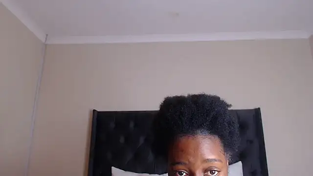 Sexynaughty Gal online show from March 23, 12:36 am