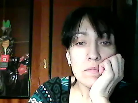 Snapshot of SunnyAmorre chatting on December 25, 2:56 pm SunnyAmorre online show from December 25, 2:56 pm