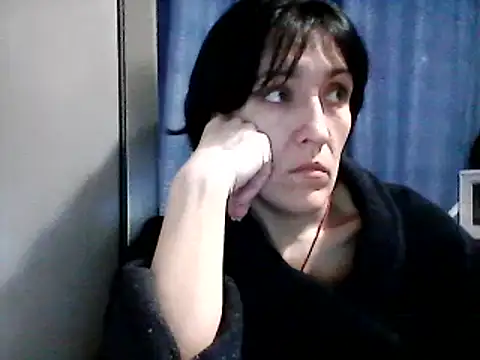 Snapshot of SunnyAmorre chatting on February 18, 9:42 pm SunnyAmorre online show from February 18, 9:42 pm