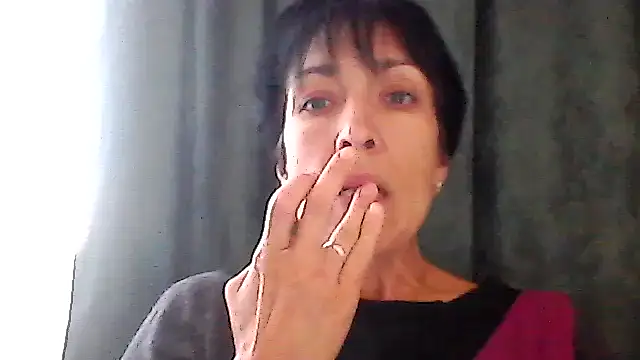 Snapshot of SunnyAmorre chatting on September 18, 8:16 am SunnyAmorre online show from September 18, 8:16 am