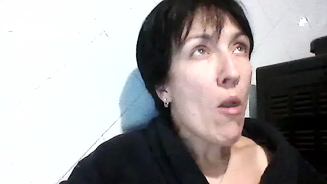Snapshot of SunnyAmorre chatting on September 18, 8:22 pm SunnyAmorre online show from September 18, 8:22 pm