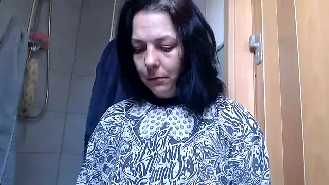 Snapshot of LaraLoviaAndFriends chatting on March 8, 12:41 pm LaraLoviaAndFriends online show from March 8, 12:41 pm