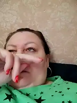 Rini333 online show from March 26, 5:40 pm