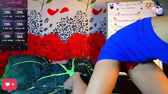 Snapshot of KittyMia chatting on February 28, 8:28 pm KittyMia online show from February 28, 8:28 pm