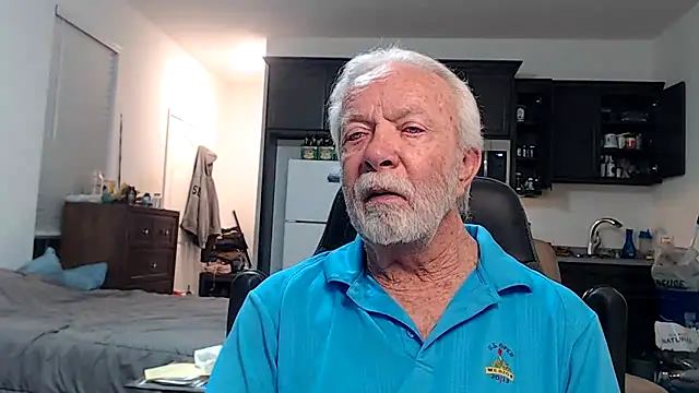 rockpoint69 online show from October 13, 8:25 am