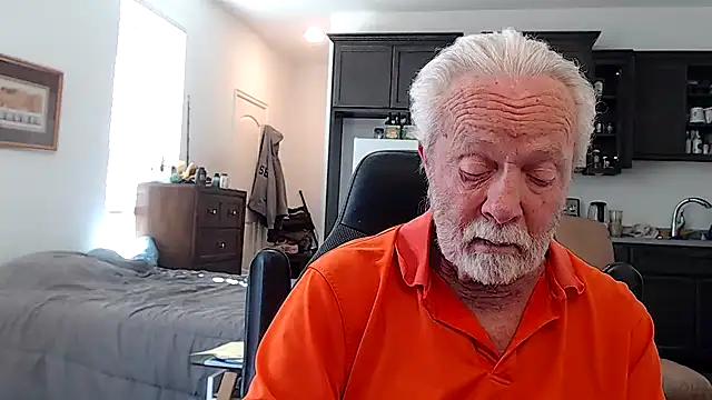 rockpoint69 online show from October 15, 7:36 pm