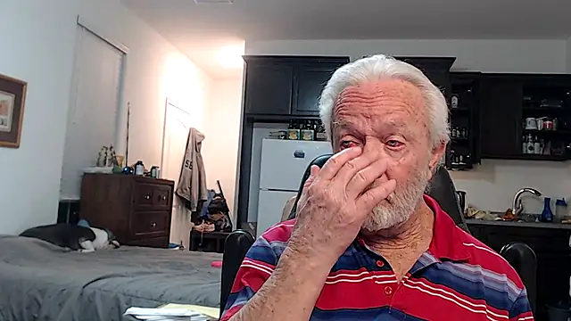 rockpoint69 online show from October 18, 10:38 am