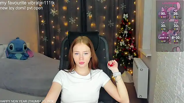 Hot Mia  online show from December 12, 2:00 pm