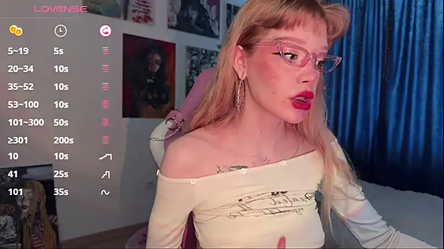 boobsybootie online show from March 13, 9:54 am