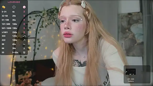 boobsybootie online show from April 22, 9:05 pm