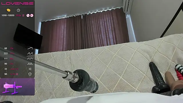 EvaDream online show from March 10, 10:20 am