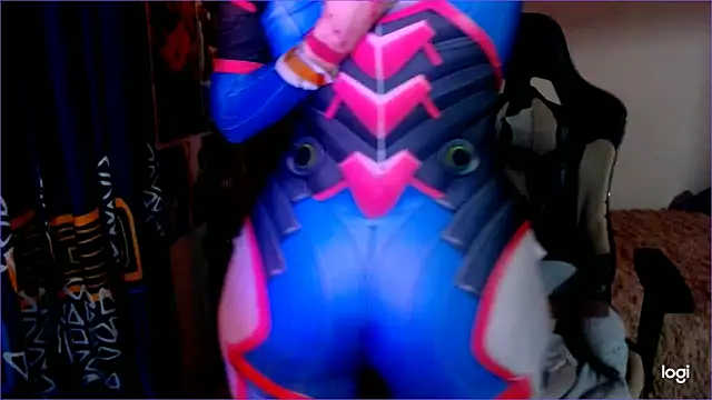 Snapshot of JINX_26 chatting on December 13, 1:37 am JINX 26 online show from December 13, 1:37 am