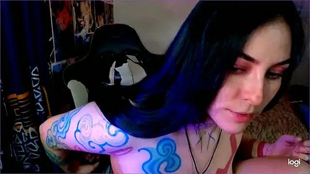 Snapshot of JINX_26 chatting on December 15, 7:46 am JINX 26 online show from December 15, 7:46 am