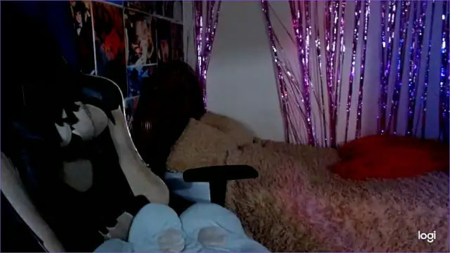 Snapshot of JINX_26 chatting on February 15, 12:15 am JINX 26 online show from February 15, 12:15 am