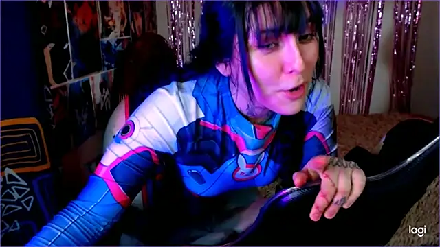 Snapshot of JINX_26 chatting on February 23, 1:57 am JINX 26 online show from February 23, 1:57 am