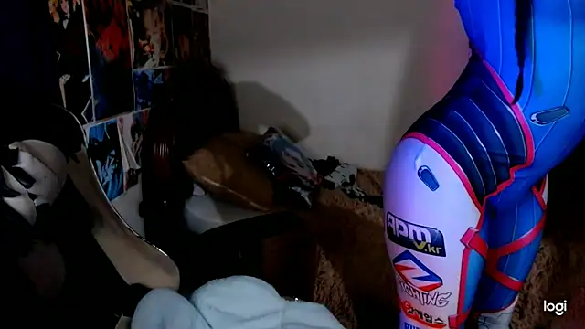 Snapshot of JINX_26 chatting on March 5, 8:10 pm JINX 26 online show from March 5, 8:10 pm