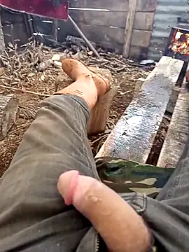 Snapshot of Yaramaz331 chatting on April 11, 8:29 am Yaramaz331 online show from April 11, 8:29 am