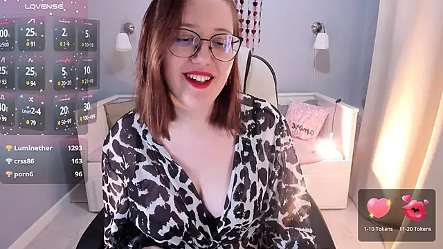 Charmy Gracy online show from February 16, 4:42 pm