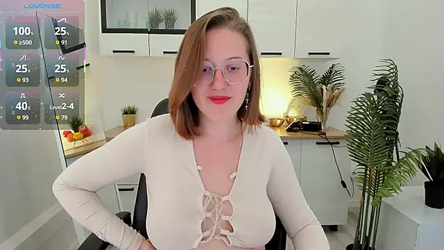Snapshot of Charmy_Gracy chatting on April 25, 2:36 pm Charmy Gracy online show from April 25, 2:36 pm