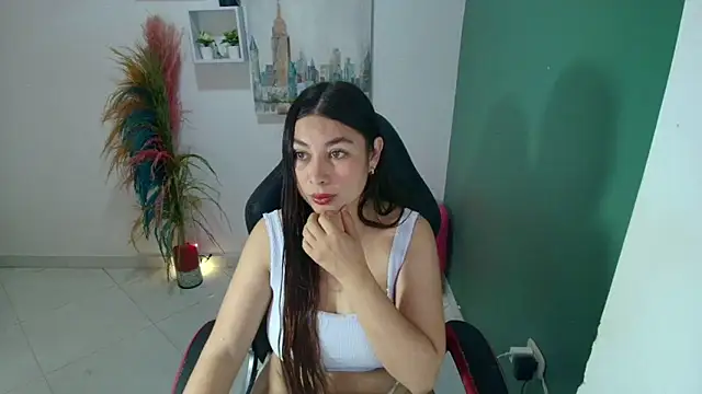 bella 99  online show from February 13, 1:18 pm