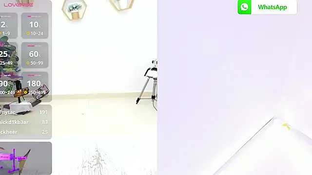 Snapshot of naty_girl_ chatting on January 14, 11:31 am naty girl  online show from January 14, 11:31 am