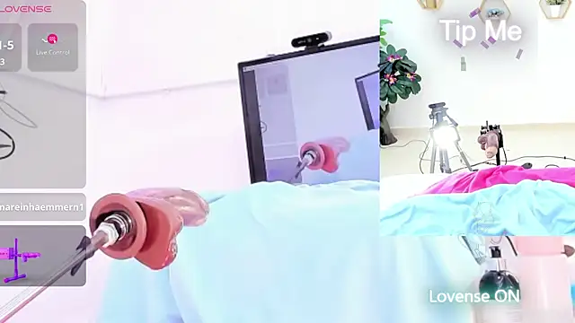 Snapshot of naty_girl_ chatting on March 15, 5:19 am naty girl  online show from March 15, 5:19 am