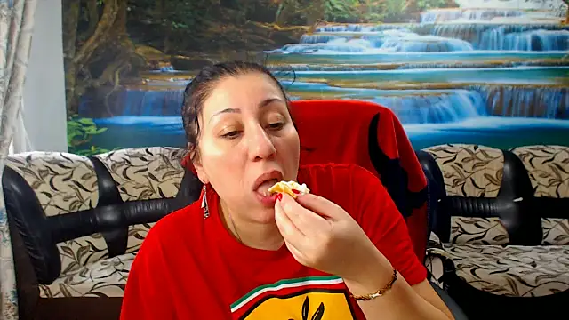 MoistMady online show from February 26, 6:23 am