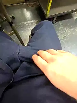 Snapshot of WhiteMeat069 chatting on December 18, 1:48 am WhiteMeat069 online show from December 18, 1:48 am