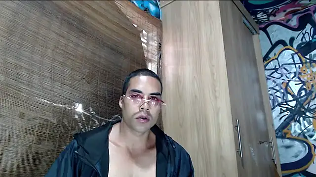 Justin Frank online show from October 17, 9:39 pm