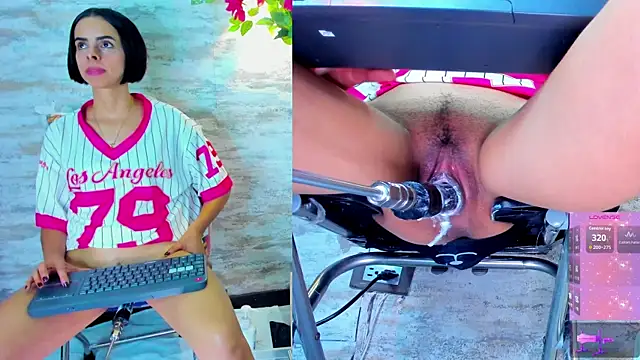 Snapshot of Amelia_Myers chatting on November 13, 12:20 am Amelia Myers online show from November 13, 12:20 am