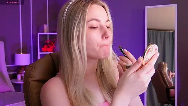 Snapshot of elinanortas chatting on January 30, 1:11 am elinanortas online show from January 30, 1:11 am