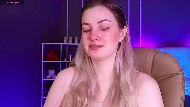 Snapshot of elinanortas chatting on September 24, 1:09 am elinanortas online show from September 24, 1:09 am