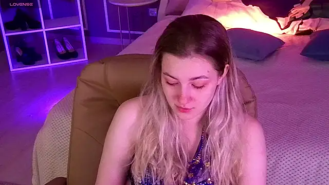 Snapshot of elinanortas chatting on September 29, 1:11 am elinanortas online show from September 29, 1:11 am