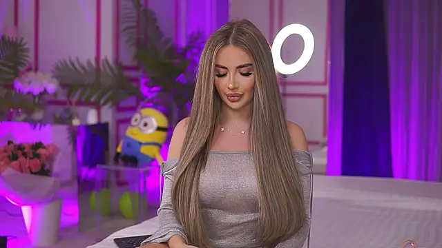 AshleySinn online show from January 18, 5:04 pm