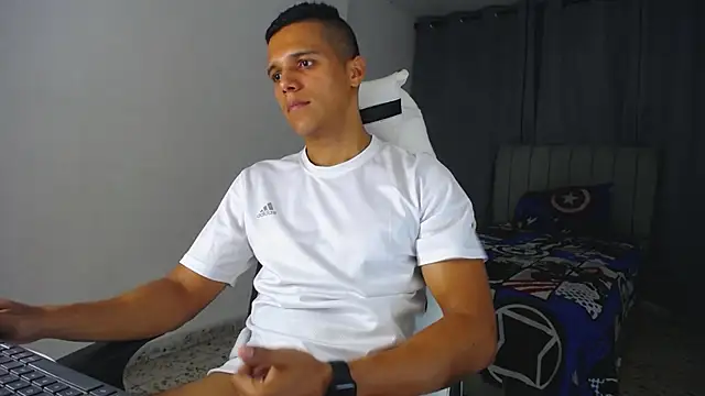 Snapshot of DavidAngell7 chatting on March 9, 6:50 am DavidAngell7 online show from March 9, 6:50 am