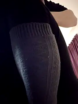 Snapshot of AmethystFoxx chatting on February 4, 6:06 pm AmethystFoxx online show from February 4, 6:06 pm