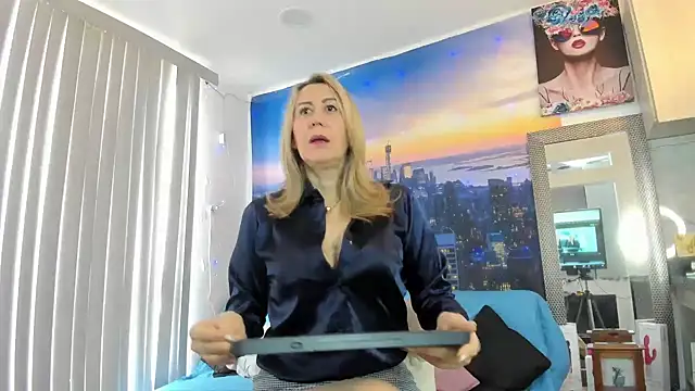 ashleymilf 1 online show from September 15, 4:51 pm