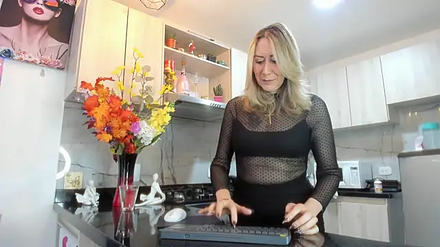 ashleymilf 1 online show from October 29, 3:36 pm