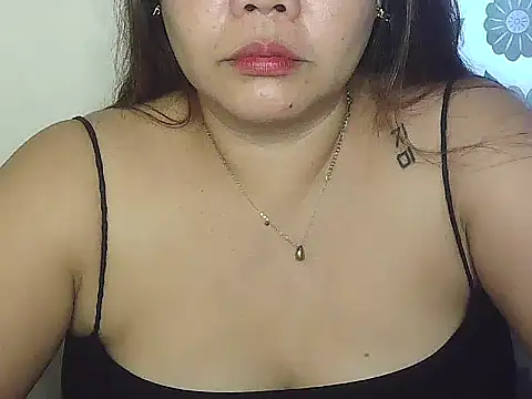 wild amber25 online show from October 5, 8:01 am