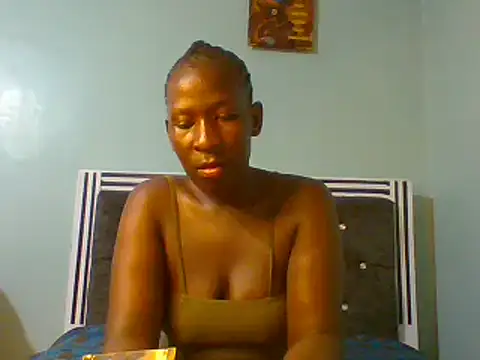 Snapshot of blackcuteebony chatting on February 9, 7:41 pm blackcuteebony online show from February 9, 7:41 pm