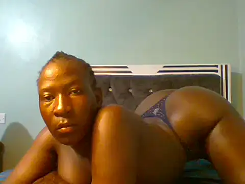 Snapshot of blackcuteebony chatting on February 13, 12:11 pm blackcuteebony online show from February 13, 12:11 pm