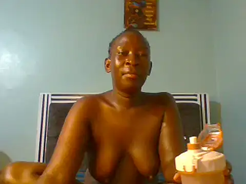 Snapshot of blackcuteebony chatting on February 16, 8:22 pm blackcuteebony online show from February 16, 8:22 pm