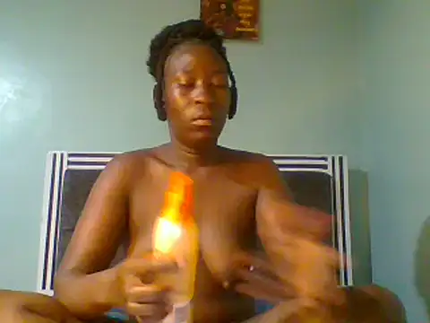 Snapshot of blackcuteebony chatting on March 12, 7:24 am blackcuteebony online show from March 12, 7:24 am