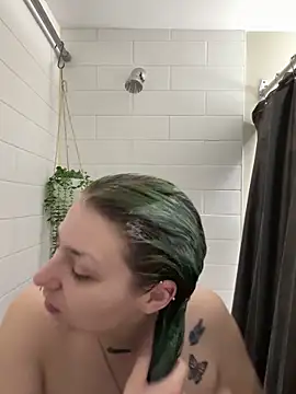 itsbabydashh online show from April 14, 12:55 pm