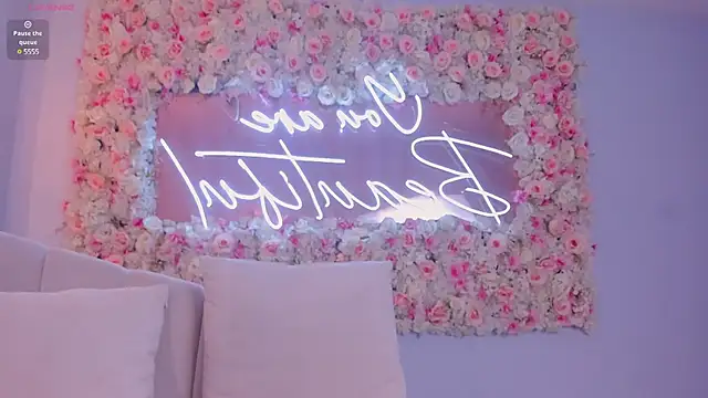 NaomiSainz online show from February 18, 5:53 pm