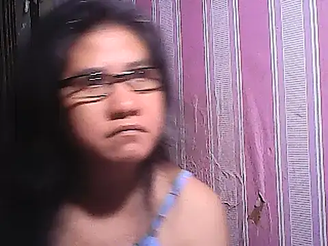 Snapshot of sweetsosie18 chatting on February 26, 3:19 pm sweetsosie18 online show from February 26, 3:19 pm